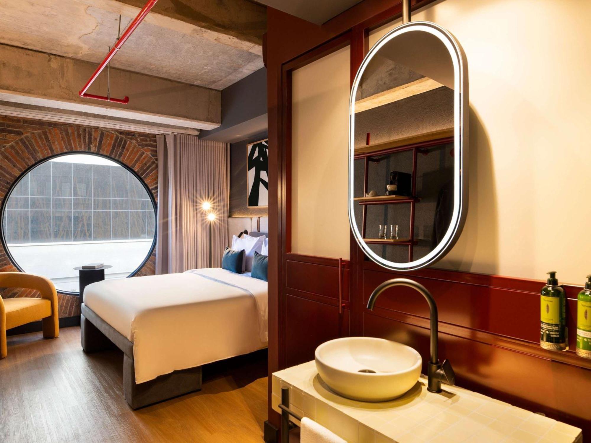 Tribe Hotel 4*